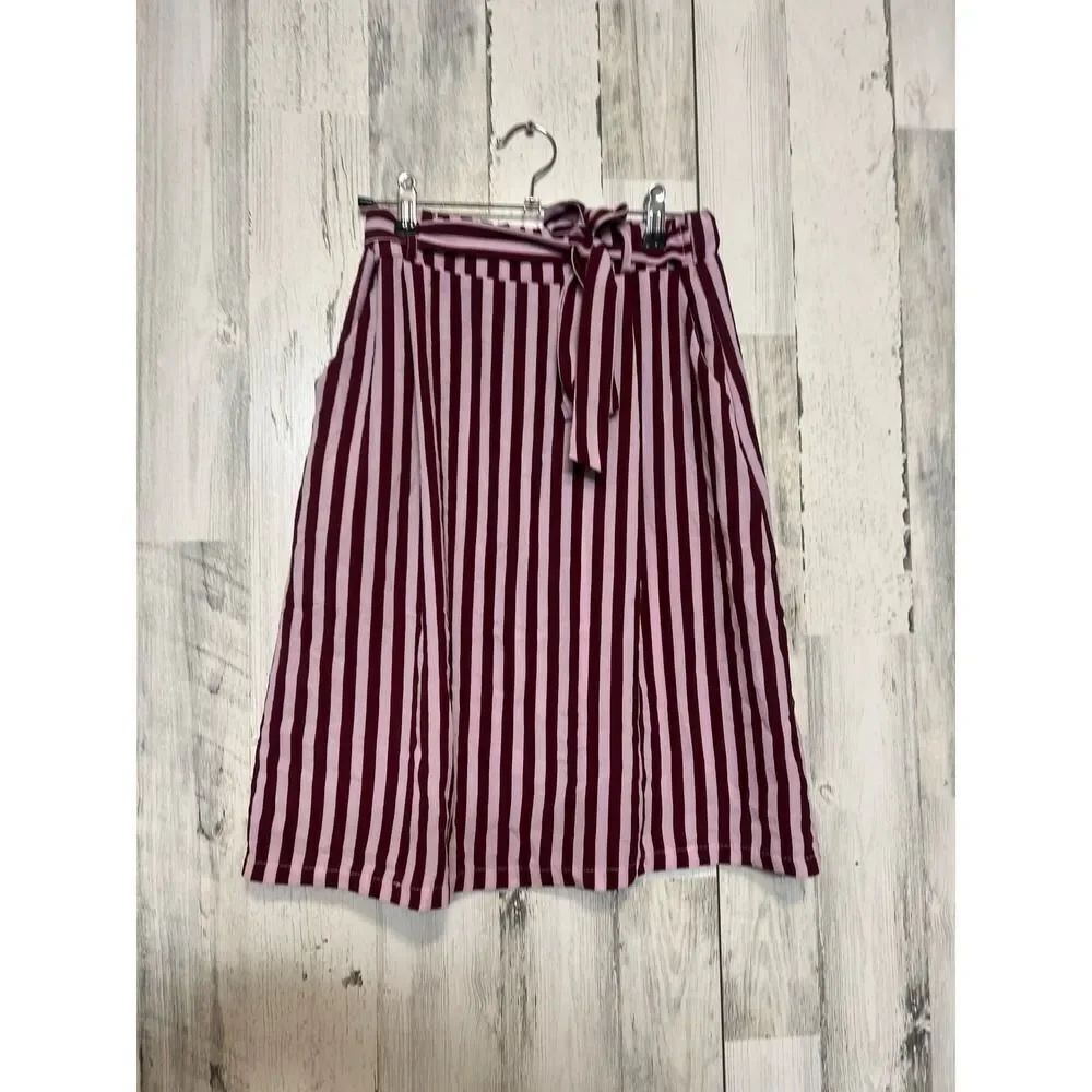 Boohoo Striped Paperbag Waist Skirt Size US 6 Burgundy White Tie Waist A-Line Mi